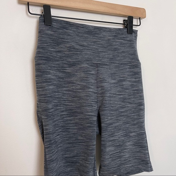 OUTDOOR VOICES- Freeform 7” Inseam Biker Short Athletic Yoga Running Workout - Picture 5 of 7